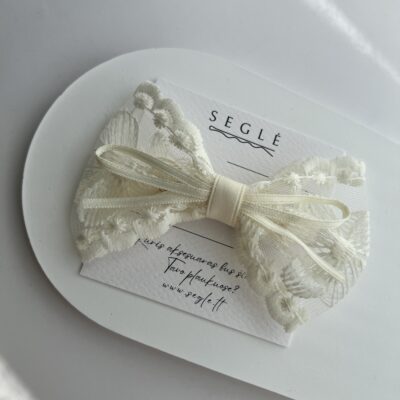 Kreminės spalvos kaspinas plaukams mergaitėms