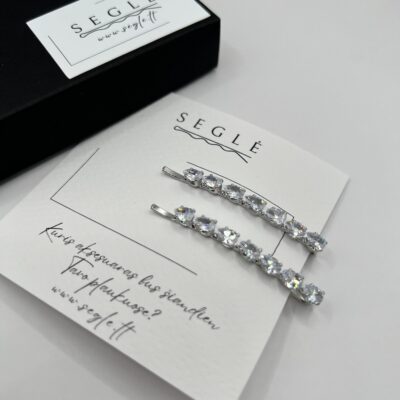 Metaliniai sidabro spalvos plaukų segtukai dekoruoti blizgančiais akmenukais