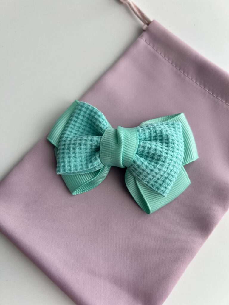 Mėtinės spalvos plaukų segtukas kaspinėlis mergaitėms