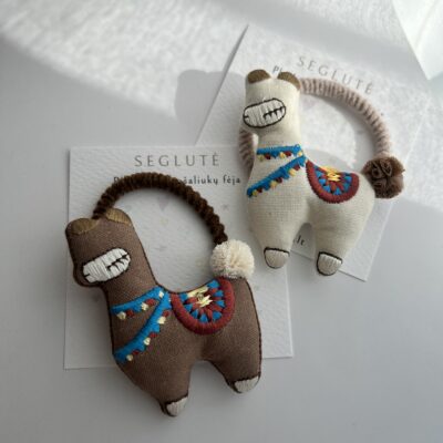 Plaukų gumytės mergaitės su alpakomis