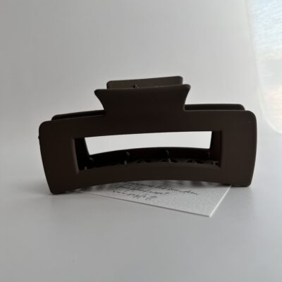 Matinis šokoladinės spalvos plaukų segtukas žnyplės