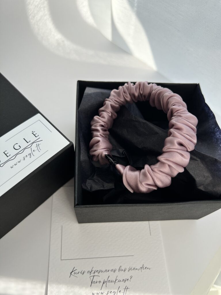 Nedidelė šilkinė plaukų gumytė šaltos rausvos spalvos - Image 3