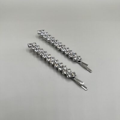 Metaliniai sidabro spalvos plaukų segtukai dekoruoti blizgančiais akmenukais