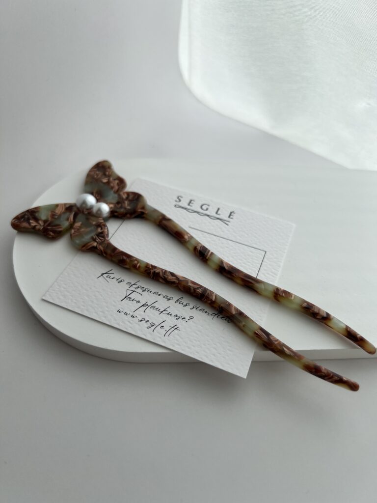 Smeigtukas plaukams DRUGELIS su rusvais ornamentais - Image 2
